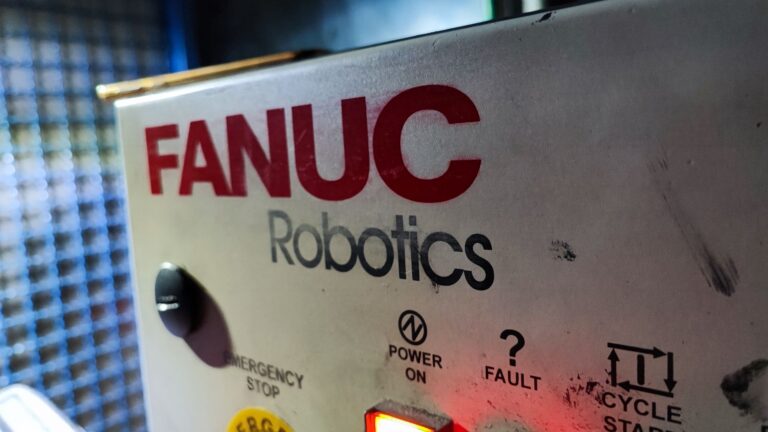 “Niebezpieczny” robot Fanuc